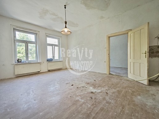 Nabízíme k prodeji zděný byt 2+kk v Jihlavě v ulici Jiřího z Poděbrad - Fotka 2
