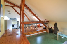 Nabízíme k pronájmu zděný velkometrážní byt…