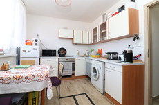 Nabízíme k prodeji panelový byt 2+1 v ulici…