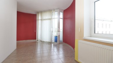 Ve výhradním zastoupení nabízíme pronájem velice pěkného bytu 3+kk s garáž.stáním v Jihlavě
