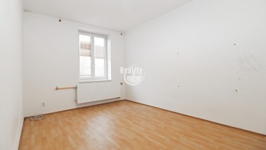 Ve výhradním zastoupení nabízíme pronájem velice pěkného bytu 3+kk s garáž.stáním v Jihlavě