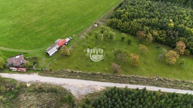 Exkluzivně nabízíme k prodeji 2 sousedící pozemky určené pro výstavbu rodinných domů v obci Jamné