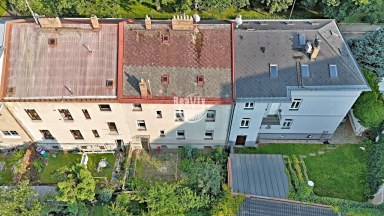 Prodej výjimečného rodinného domu se zahrádkou o 4 podlažích v Jihlavě, Štefánikovo náměstí