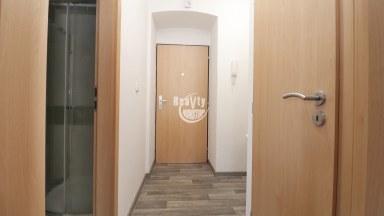 Nabízíme k pronájmu zděný zrekonstruovaný byt 3+kk nedaleko centra Jihlavy, Mahlerova ulice