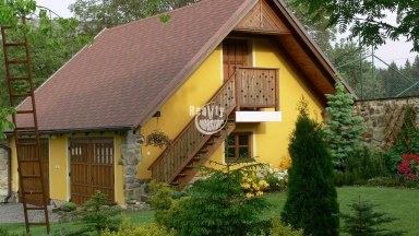 Prodej krásného rodinného domu s navazujícím rozsáhlým pozemkem