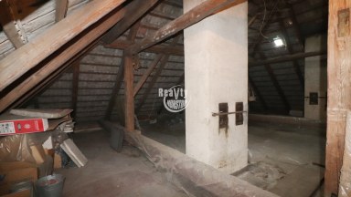 Exkluzivní prodej rodinného domu se zahradou, garáží a hospodářskou bodovou v obci Suchá