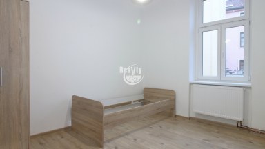 Nabízíme k prodeji kompletně zrekonstruovaný byt 2+1 v ulici Palackého v Jihlavě.