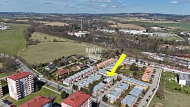 Prodej moderního řadového domu s terasou a zahradou – Jihlava, ul. Na Dolech