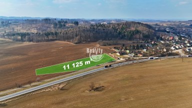 Strategický pozemek 11 125 m² u sjezdu z D1 (Štoky)