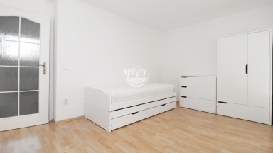 Prodej velkometrážního bytu dispozice 4+KK s lodžií, centrum města, Jihlava.