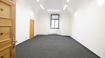 3467_0.jpg