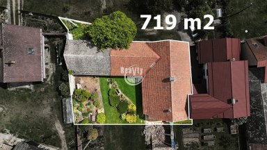 Prodej bývalé zemědělské usedlosti v obci Budeč