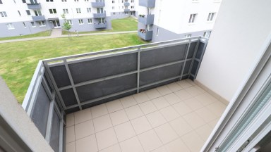 Nabízíme pronájem zánovního zděného bytu 2+kk s balkónem a garážovým stáním, Lužická, Jihlava