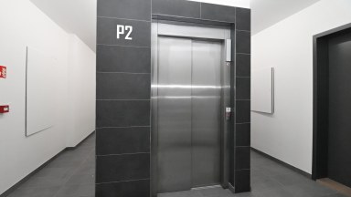 Nabízíme pronájem zánovního zděného bytu 2+kk s balkónem a parkovacím stáním u centra Jihlavy