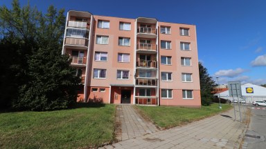 Nabízíme k pronájmu byt 3+1 ve vyhledávané lokalitě Jihlavy, ulice Demlova