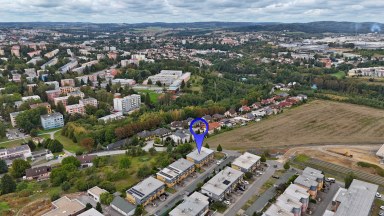 Prodej prostorného řadového rodinného domu 5+kk se zahrádkou a parkováním – Jihlava, Stará cesta