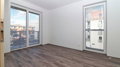 Nabízíme pronájem zánovního zděného bytu 2+kk s lodžií, Hruškové Dvory, Jihlava