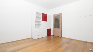 Nabízíme k pronájmu zrekonstruovaný byt 3+1 v ulici Polní v Jihlavě