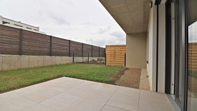 Nabízíme pronájem novostavby zděného bytu 3+kk se zahrádkou a krytým parkovacím stáním v Jihlavě