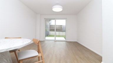 Nabízíme pronájem novostavby zděného bytu 3+kk se zahrádkou a krytým parkovacím stáním v Jihlavě