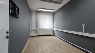 Exkluzivní pronájem výrobních/skladových prostor se zázemím v těsné blízkosti sjezdu D1 u Jihlavy