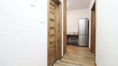 Moderní a úsporný byt 1+1 (25,9 m²) s balkónem a sklepem – Jihlava, Královský vršek